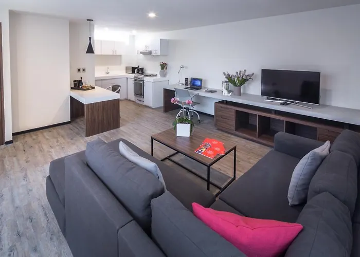 Aparthotel Flowsuites Wtc 4*