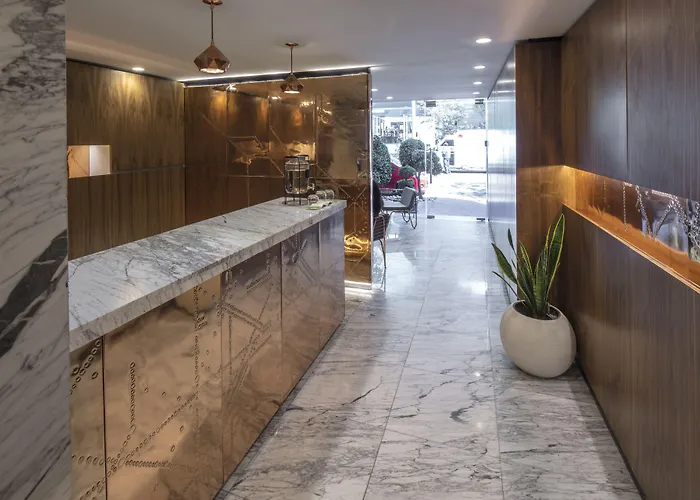 Aparthotel Flowsuites Wtc