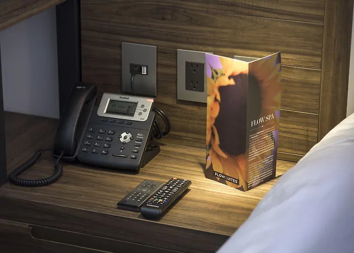 Flowsuites Wtc 4*