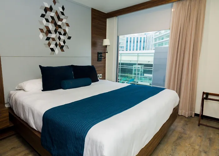 Aparthotel Flowsuites Wtc